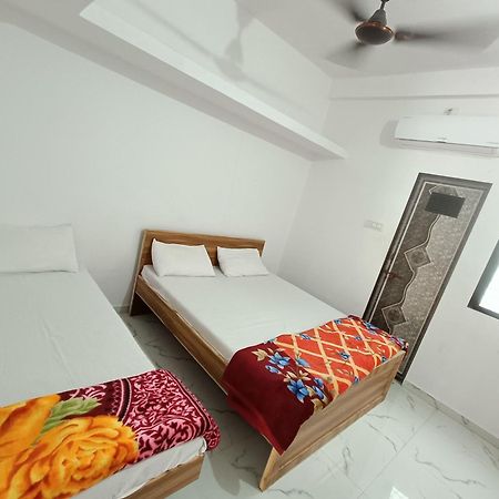 Shiv Shakti Homestay Kevadia المظهر الخارجي الصورة