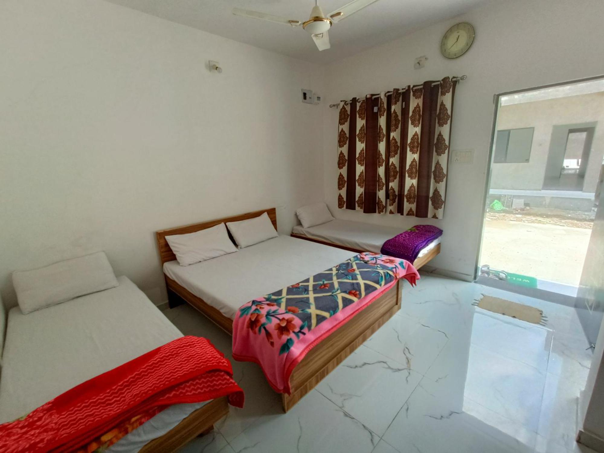 Shiv Shakti Homestay Kevadia المظهر الخارجي الصورة